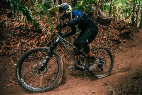 Les secrets d'un bon tir au football dévoilés par les professionnels